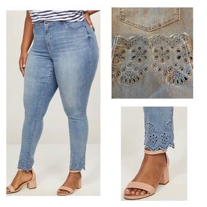 LANE BRYANT Signature Skinny Jean Eyelet Hem 18